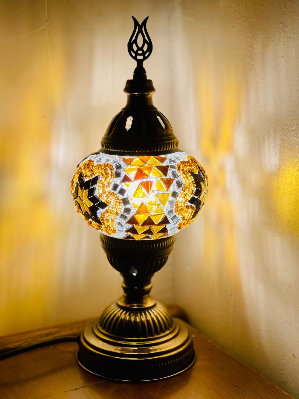 Turkish mosaic table lamp Gold.