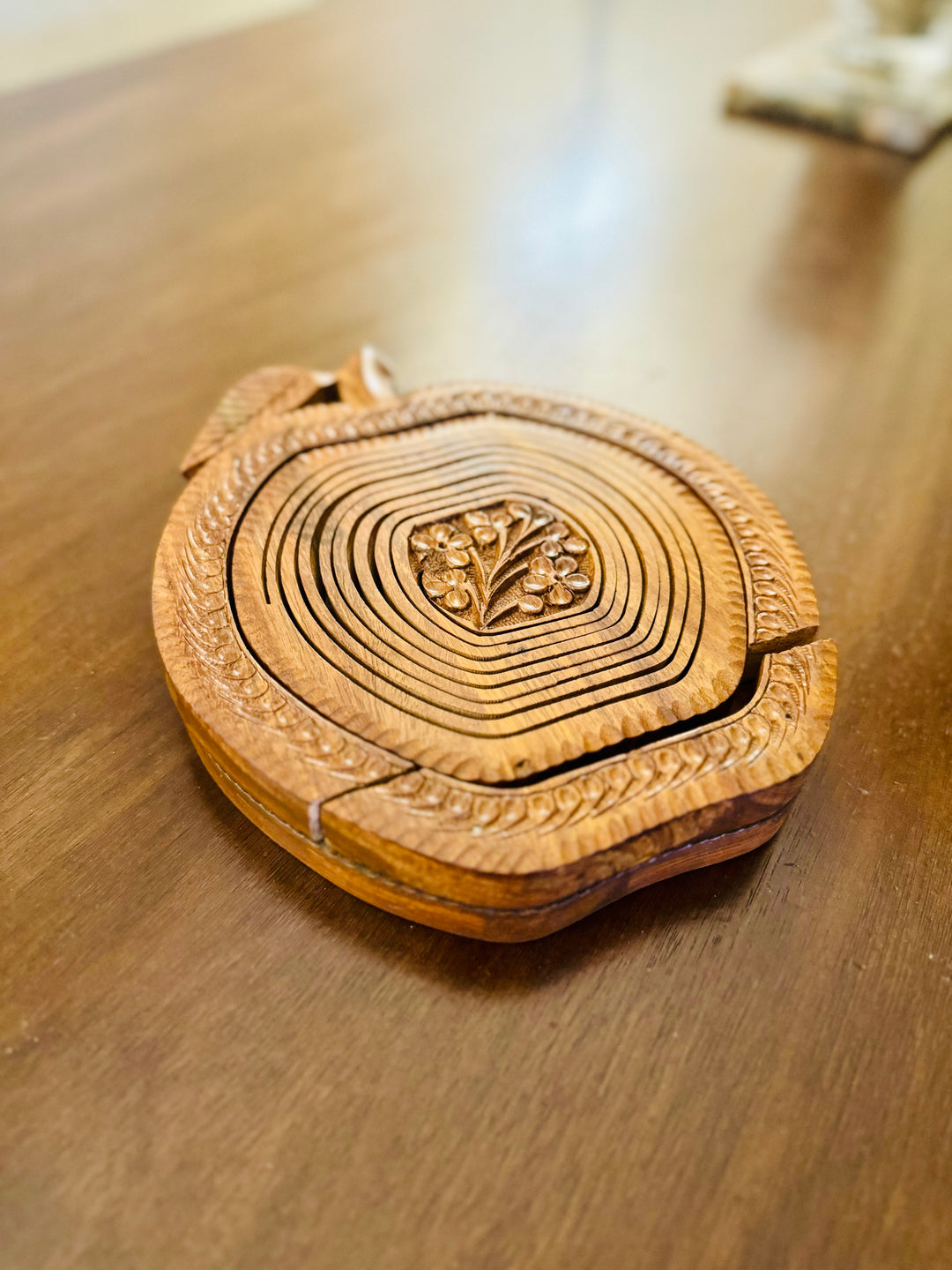 Apple Collapsible Basket