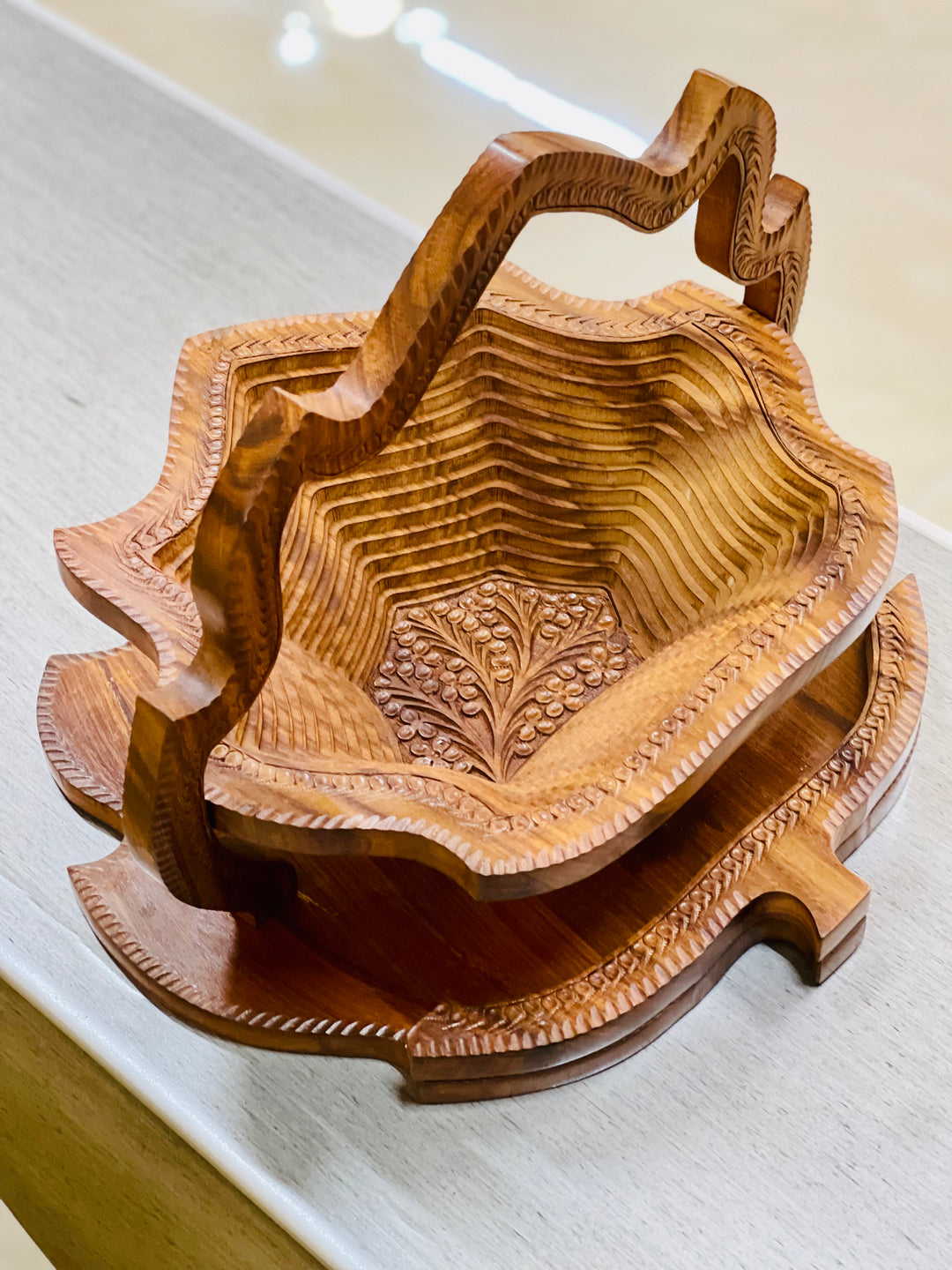 Handcrafted 16”, wooden, collapsible leaf basket with handle.  /  fruit basket  /   Bread bowl  /   Hot plate  /    Trivet to basket  /