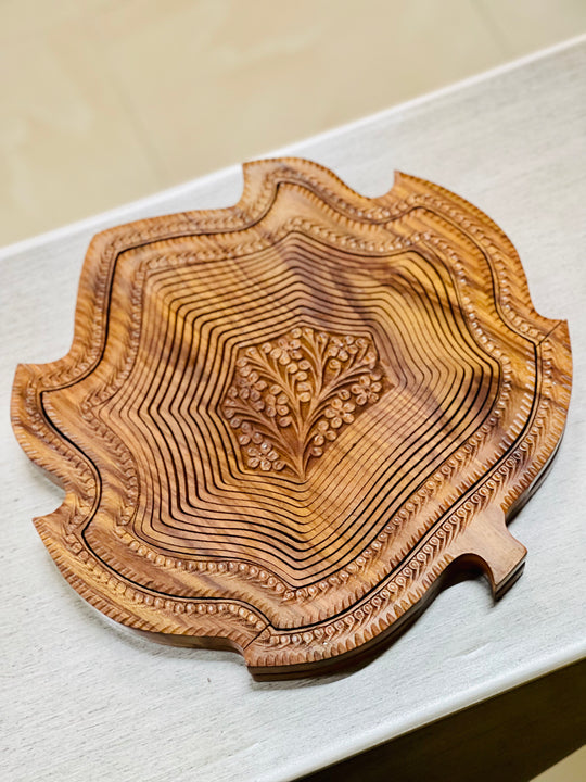 Handcrafted 16”, wooden, collapsible leaf basket with handle.  /  fruit basket  /   Bread bowl  /   Hot plate  /    Trivet to basket  /