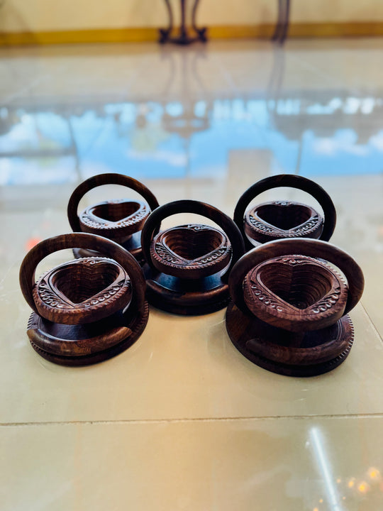 Handcrafted 6” Collapsible heart basket with handle.