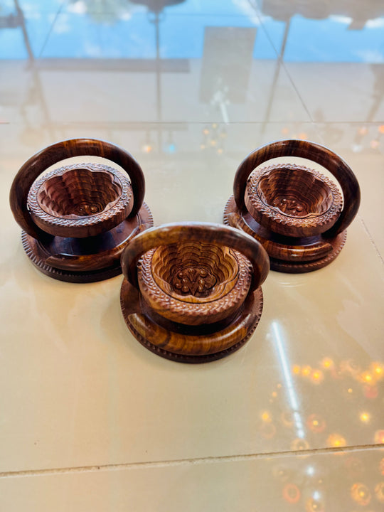 Handcrafted 6” Collapsible Flower basket with handle.