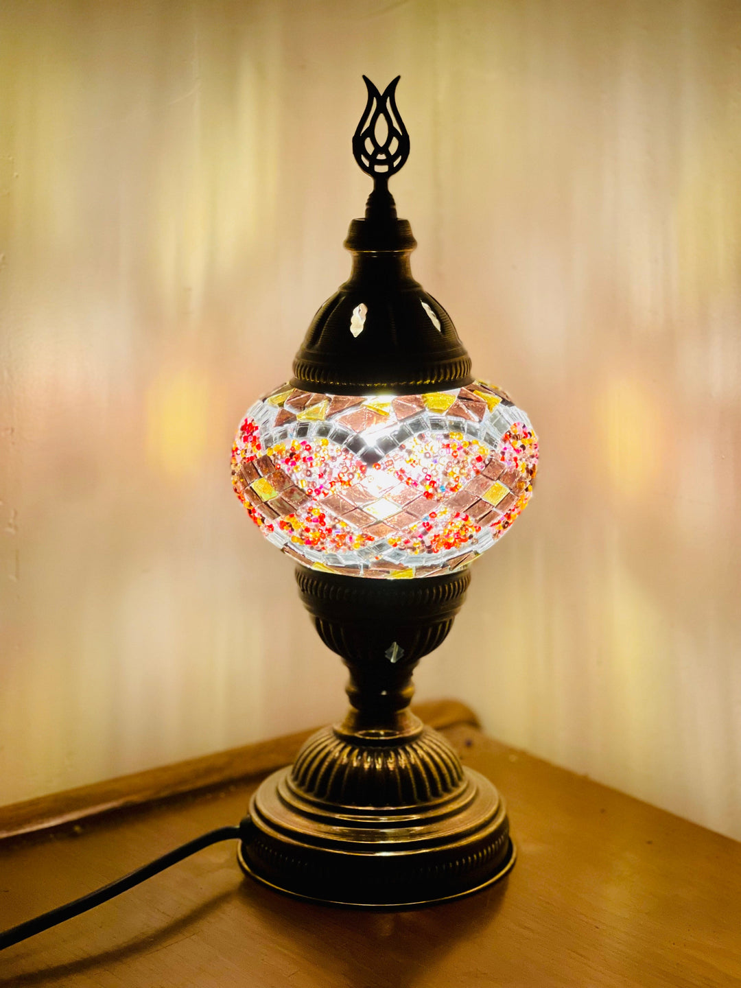 Turkish mosaic table lamp Multicolor 2.