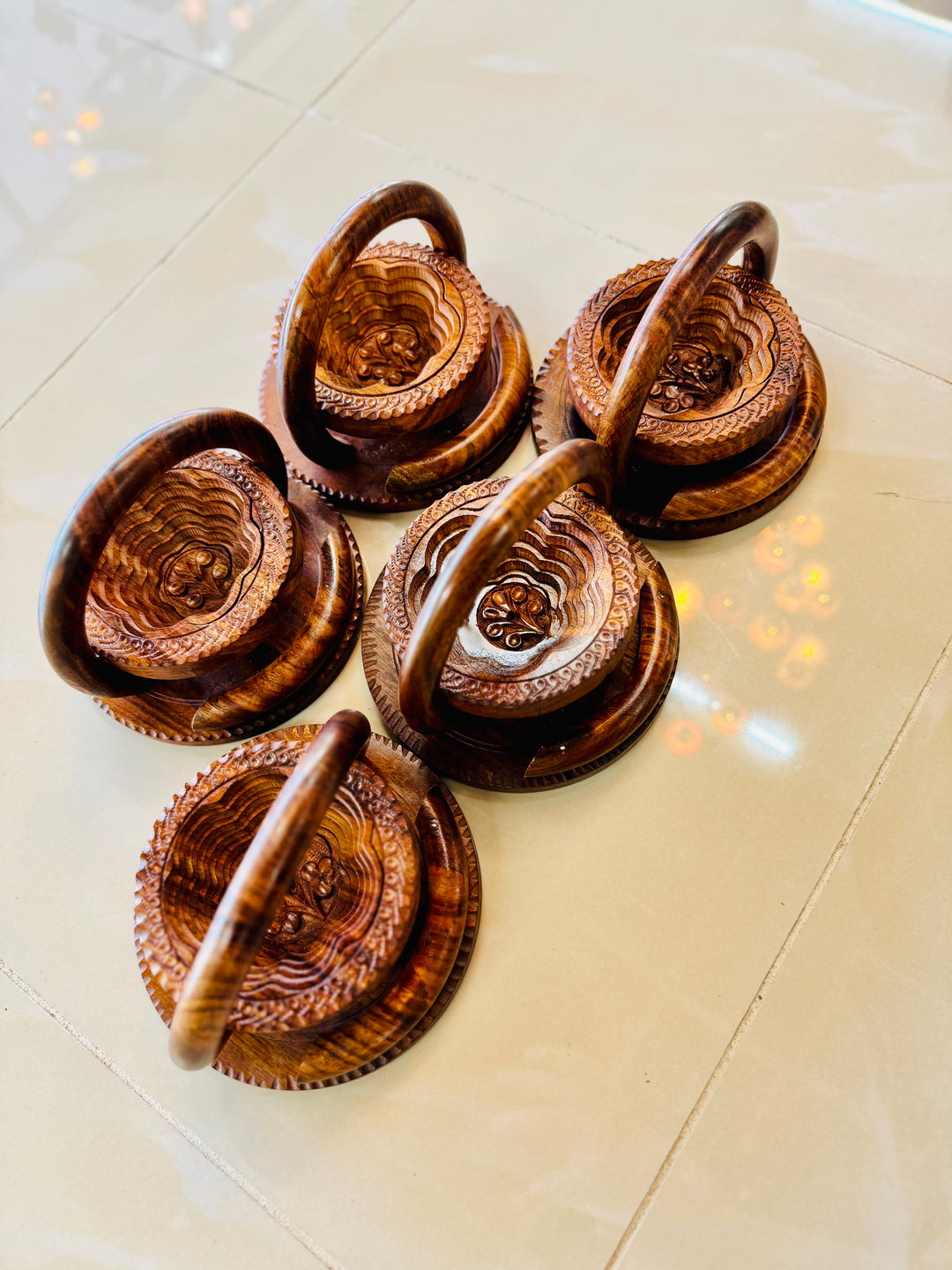 Handcrafted 6” Collapsible Flower basket with handle.