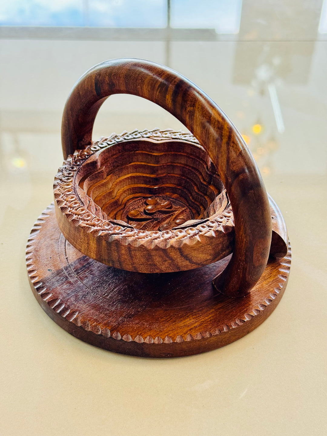 Handcrafted 6” Collapsible Flower basket with handle.