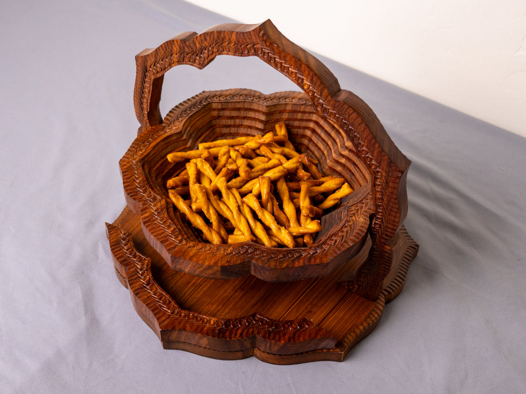 Handmade 12”, wooden, collapsible Star basket with handle.