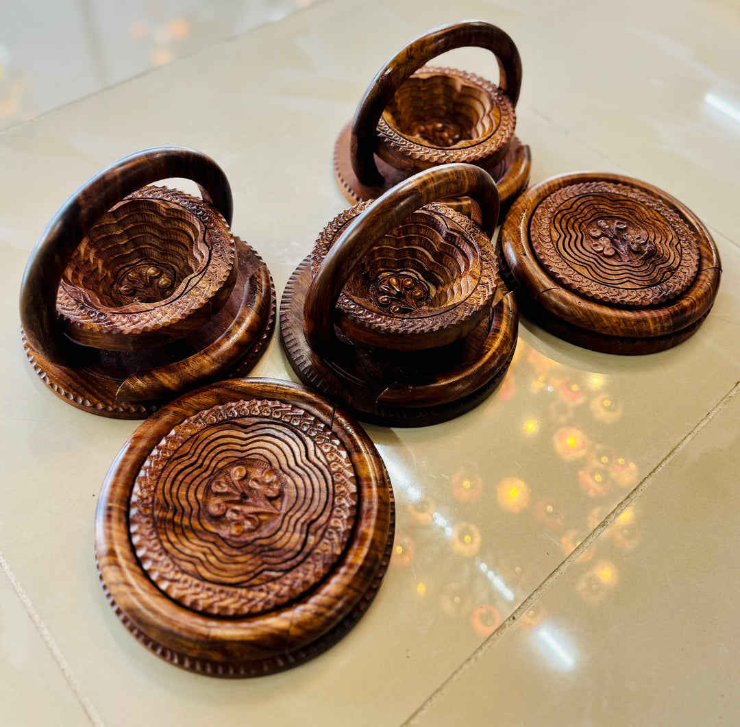 Handcrafted 6” Collapsible Flower basket with handle.