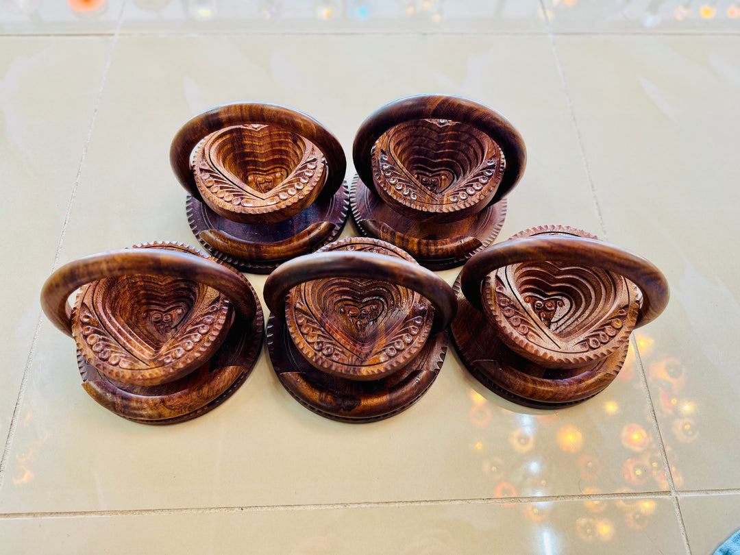 Handcrafted 6” Collapsible heart basket with handle.