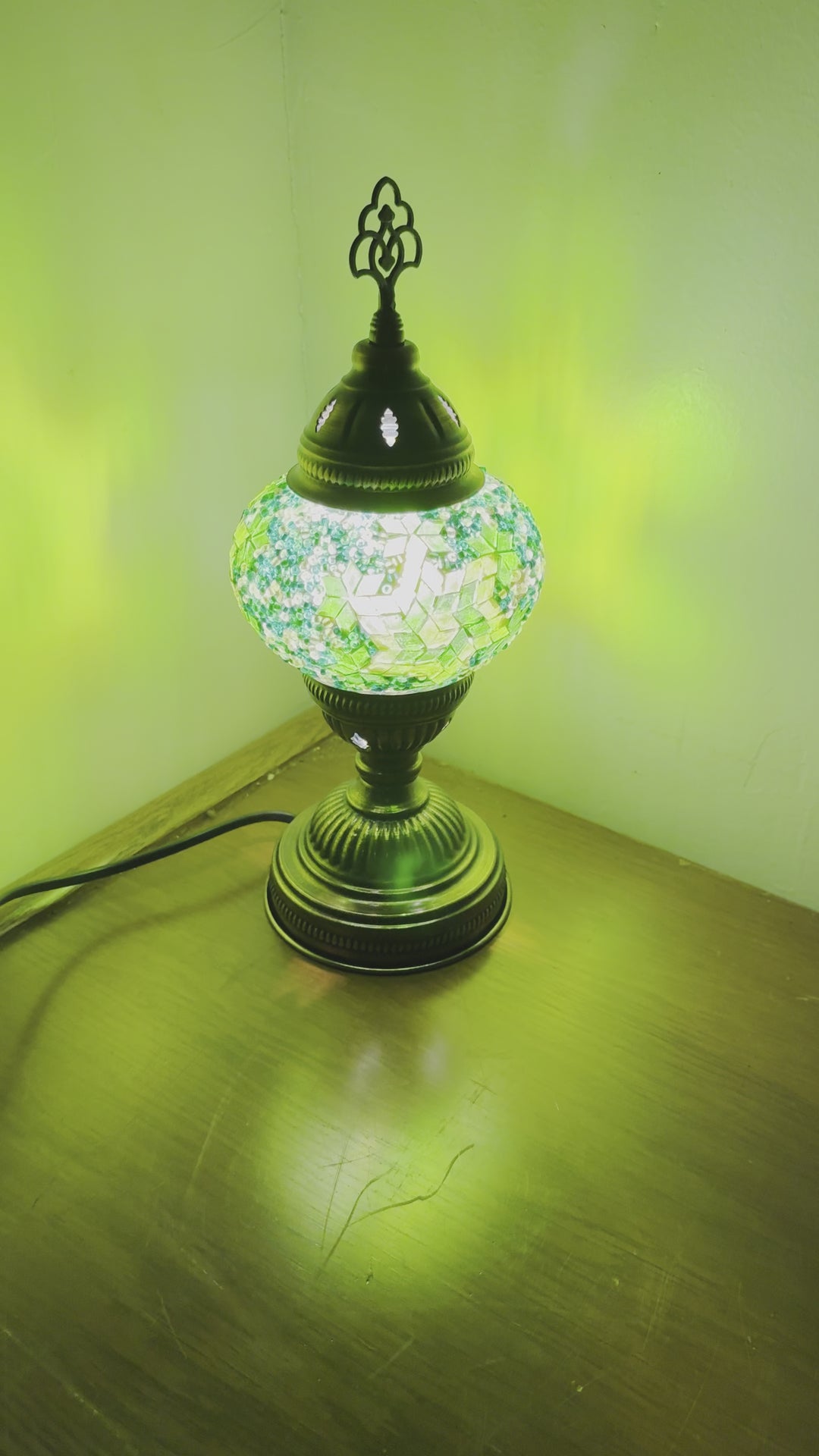 Turkish mosaic table lamp Green.